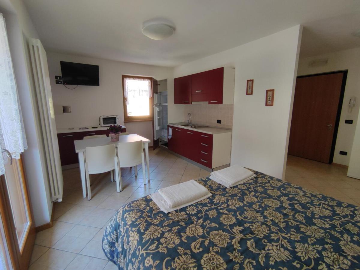 Residenza Arcobaleno Aparthotel Tenno Kültér fotó
