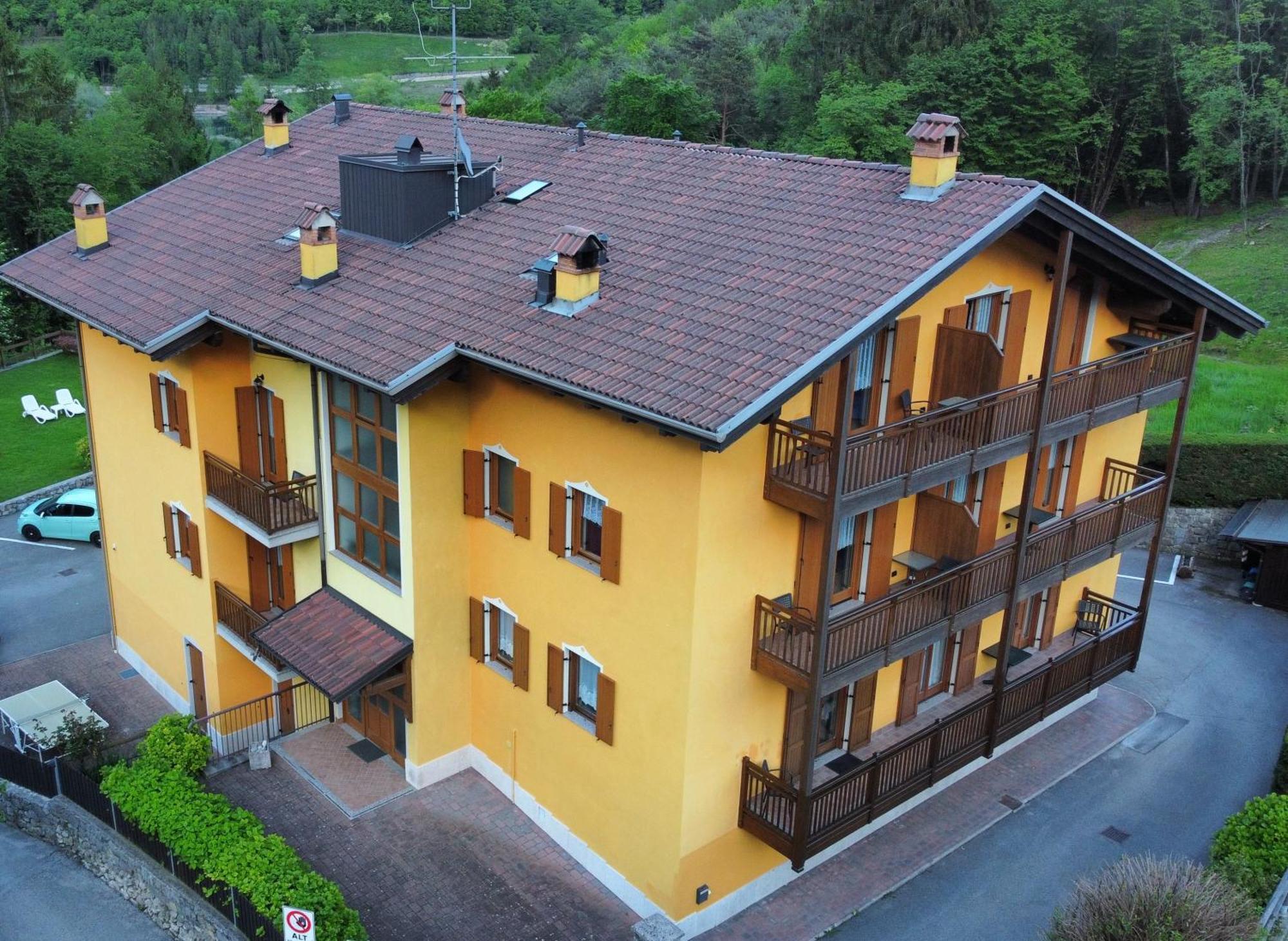 Residenza Arcobaleno Aparthotel Tenno Kültér fotó